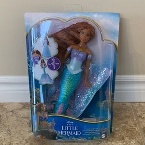 Disney The Little Mermaid Doll Ariel -transforming Sparkle movie-2019 NEW